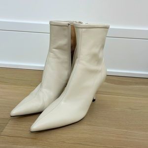 White 2in heel boots - size 7